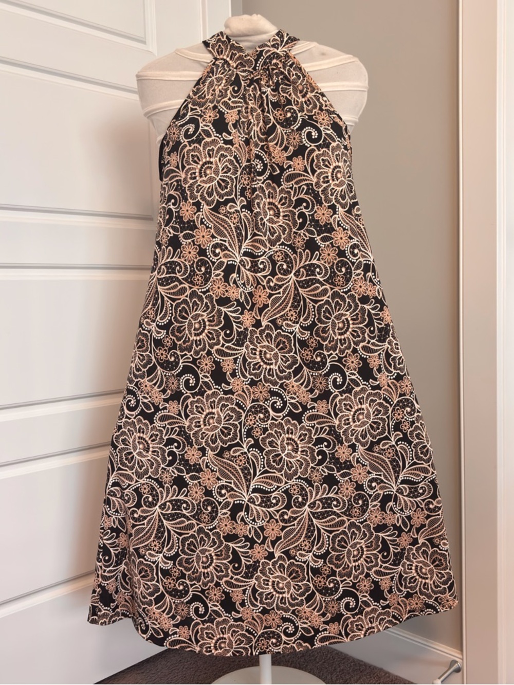 Suzy Shier Black Strapless Floral Halter Dress with Beige Pattern